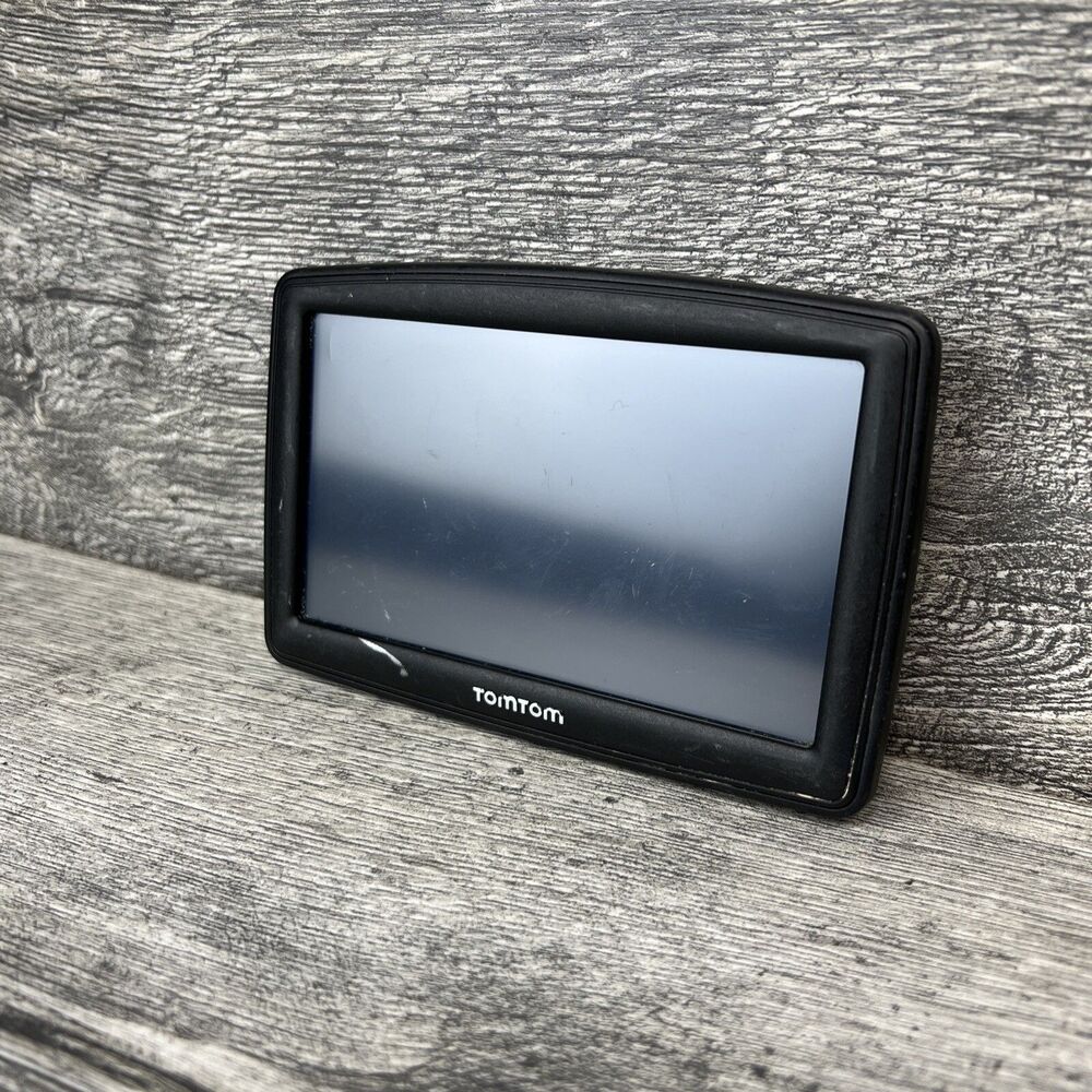 TOM TOM START MODEL 5" INCH GPS NAVIGATION SYSTEM - TESTED